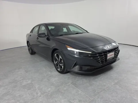 Another view of 2022 Hyundai Elantra SEL for sale in Wentzville, MO at Clement Hyundai