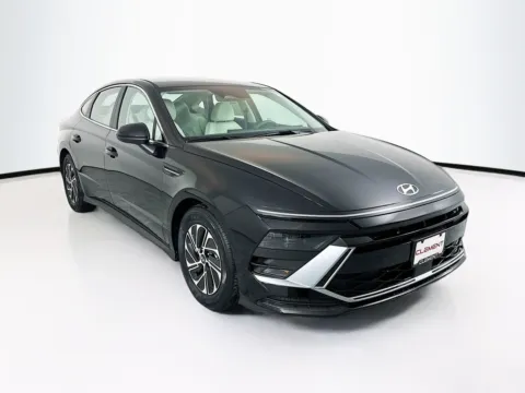 Another view of 2026 Hyundai Sonata Hybrid Blue for sale in Wentzville, MO at Clement Hyundai