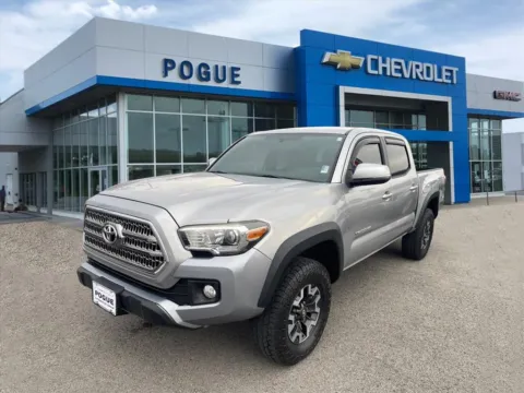 More photos of 2017 Toyota Tacoma TRD Off-Road at Pogue Chevrolet, INC., KY
