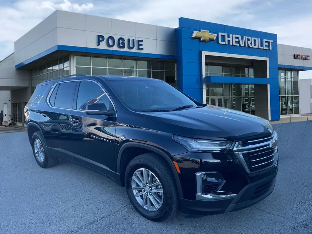 Black 2023 Chevrolet Traverse LT for sale in Powderly, KY