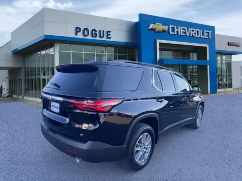 Photos of 2023 Chevrolet Traverse LT for sale in Powderly, KY at Pogue Chevrolet, INC.