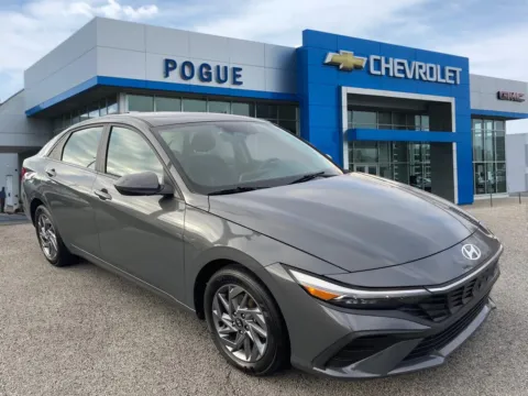 Gray 2024 Hyundai Elantra SEL for sale in Powderly, KY