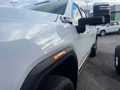 More photos of 2026 GMC Sierra 2500 HD Denali Ultimate at Pogue Chevrolet, INC., KY