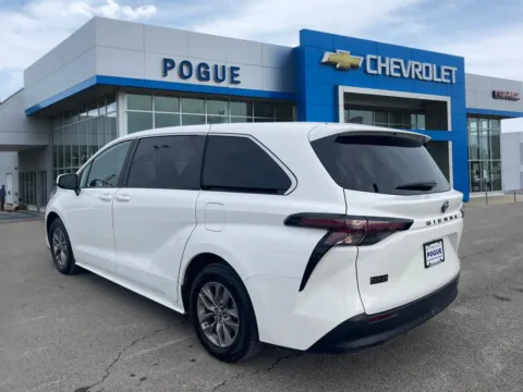 Another view of 2024 Toyota Sienna LE for sale in Powderly, KY at Pogue Chevrolet, INC.