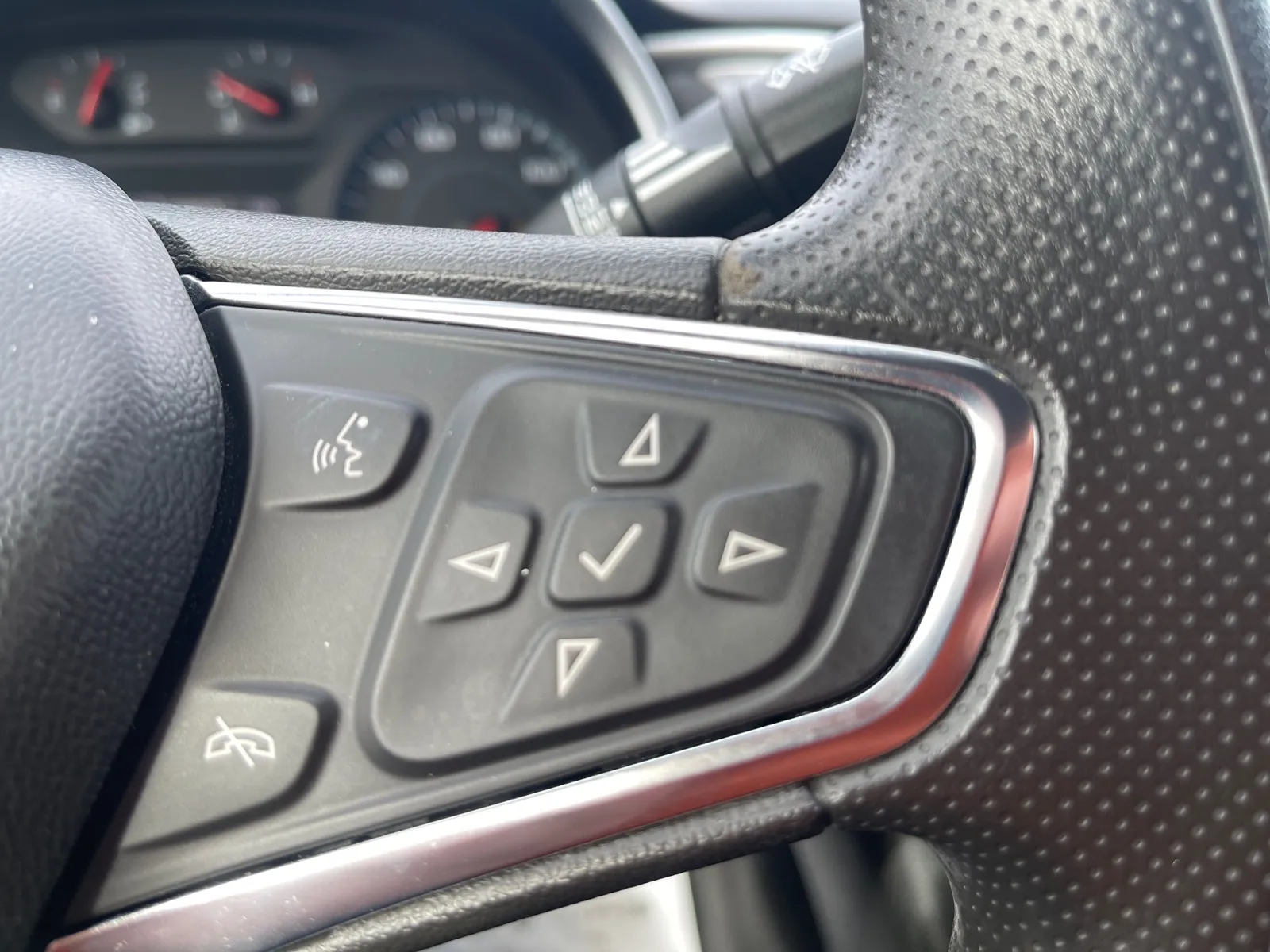 2023 Chevrolet Malibu 1LT - Photo 10