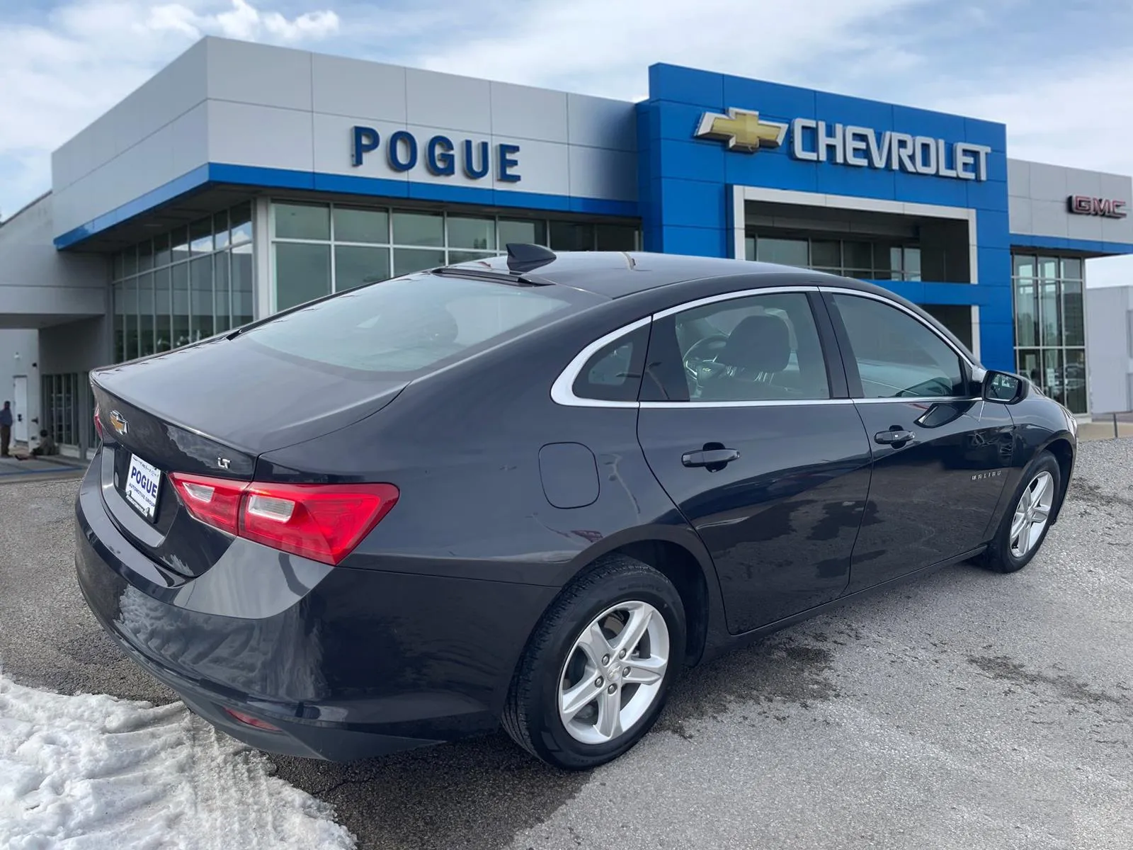 2023 Chevrolet Malibu 1LT - Photo 2