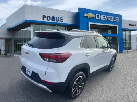 Photos of 2024 Chevrolet TrailBlazer LT for sale in Powderly, KY at Pogue Chevrolet, INC.