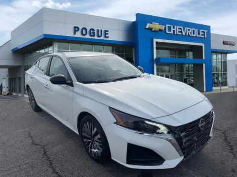 White 2025 Nissan Altima 2.5 SV for sale in Powderly, KY