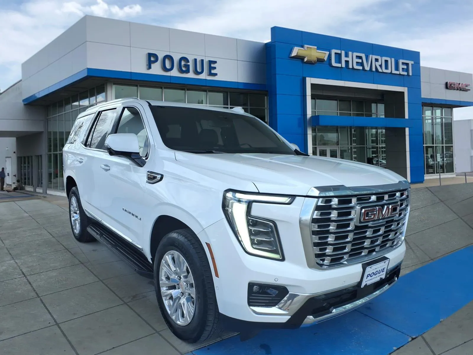 White 2025 GMC Yukon Denali for sale in Powderly, KY