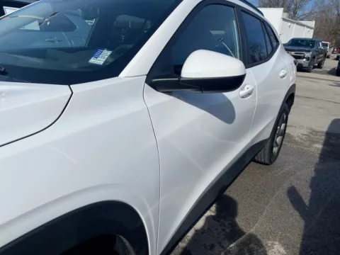 More photos of 2025 Chevrolet Trax LT at Pogue Chevrolet, INC., KY