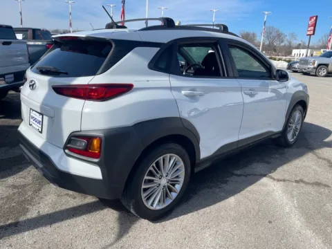 Photos of 2020 Hyundai Kona SEL for sale in Powderly, KY at Pogue Chevrolet, INC.