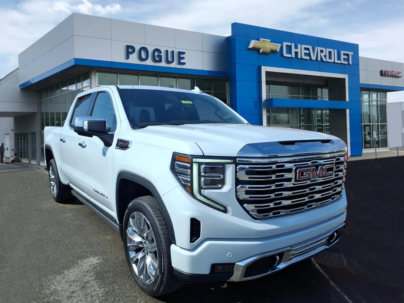 White 2026 GMC Sierra 1500 Denali for sale in Powderly, KY