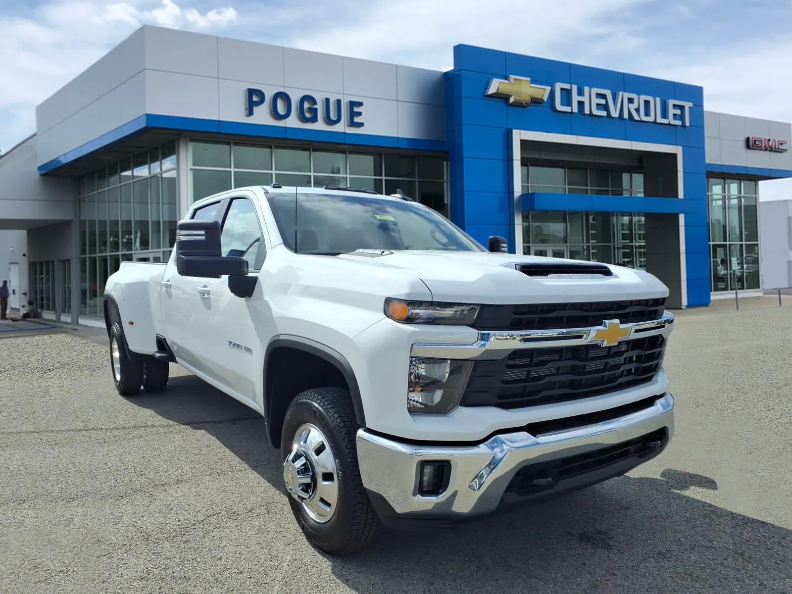 White 2026 Chevrolet Silverado 3500 HD LT DRW for sale in Powderly, KY