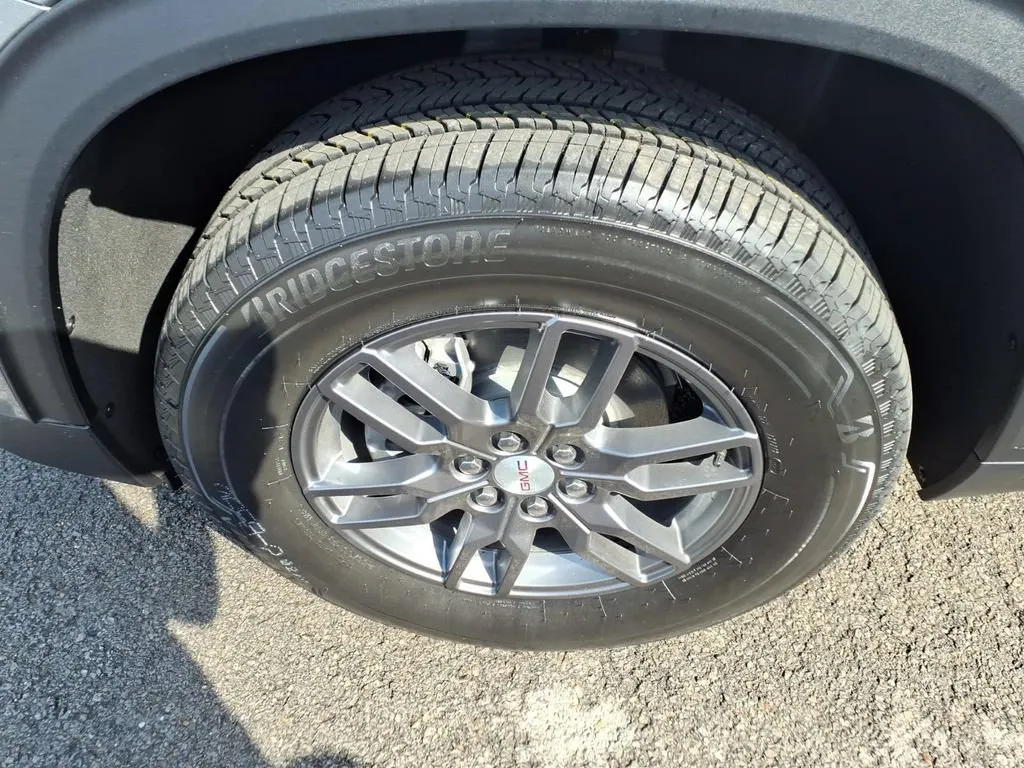 2026 GMC Acadia Elevation - Photo 7