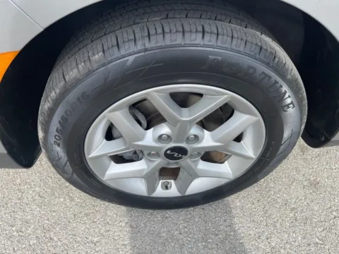 More photos of 2024 Kia Soul LX at Pogue Chevrolet, INC., KY