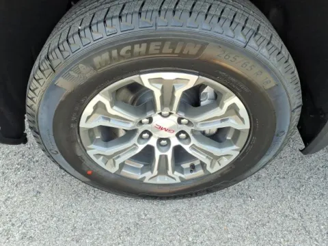 More photos of 2026 GMC Sierra 1500 SLT at Pogue Chevrolet, INC., KY