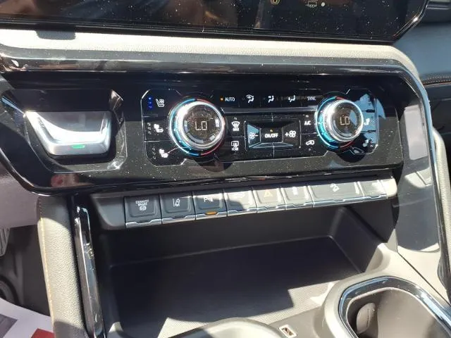 2026 GMC Sierra 2500HD AT4 - Photo 13