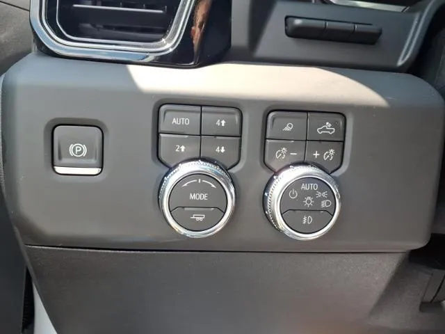 2026 GMC Sierra 2500HD AT4 - Photo 14