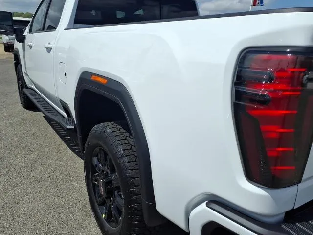 2026 GMC Sierra 2500HD AT4 - Photo 19
