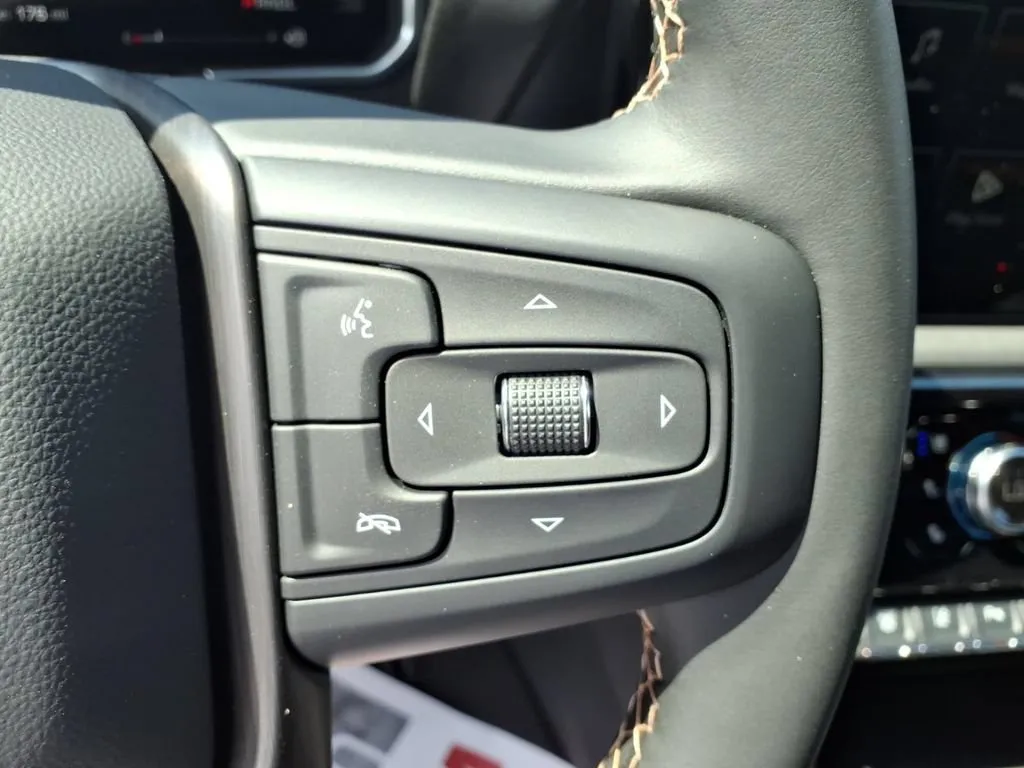 2026 GMC Sierra 2500HD AT4 - Photo 9