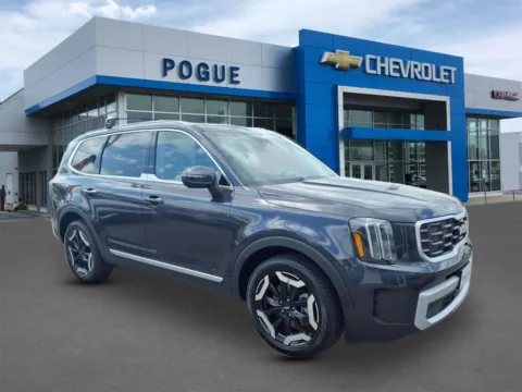Gray 2025 Kia Telluride S for sale in Powderly, KY