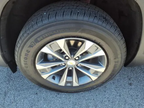 More photos of 2026 Chevrolet Equinox LT at Pogue Chevrolet, INC., KY