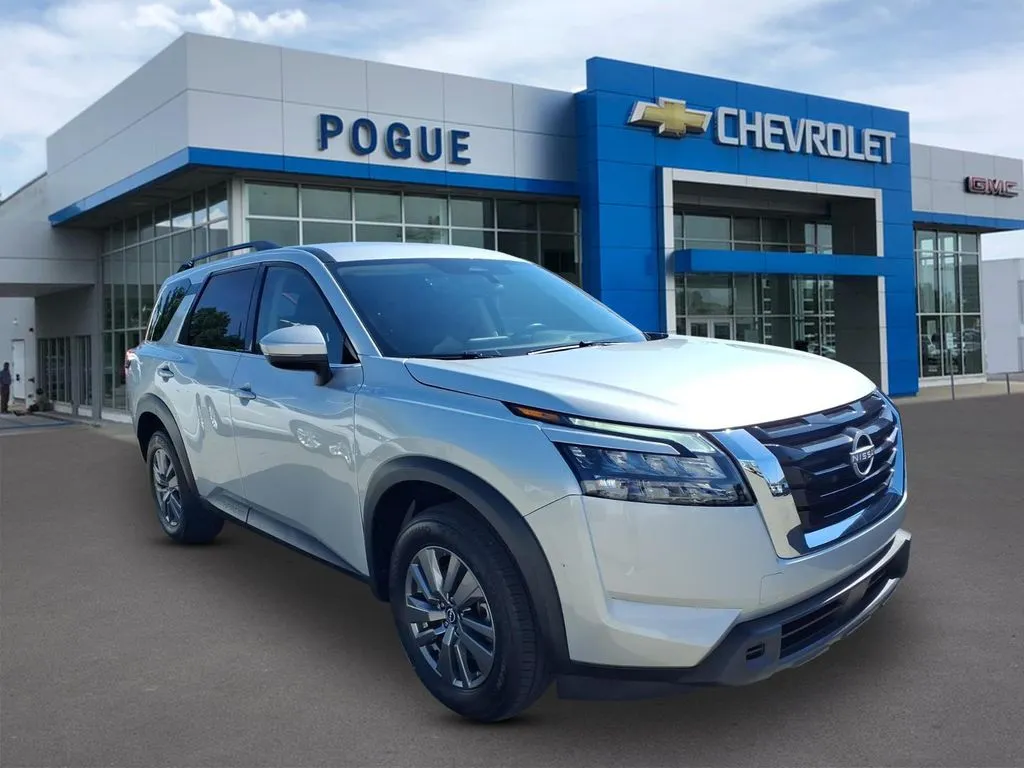 2025 Nissan Pathfinder SV for sale in Powderly, KY