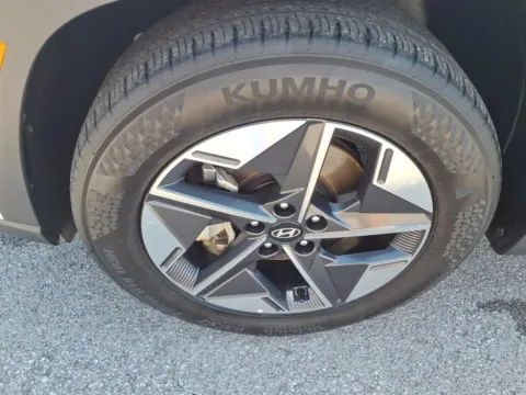 More photos of 2025 Hyundai Tucson SEL at Pogue Chevrolet, INC., KY
