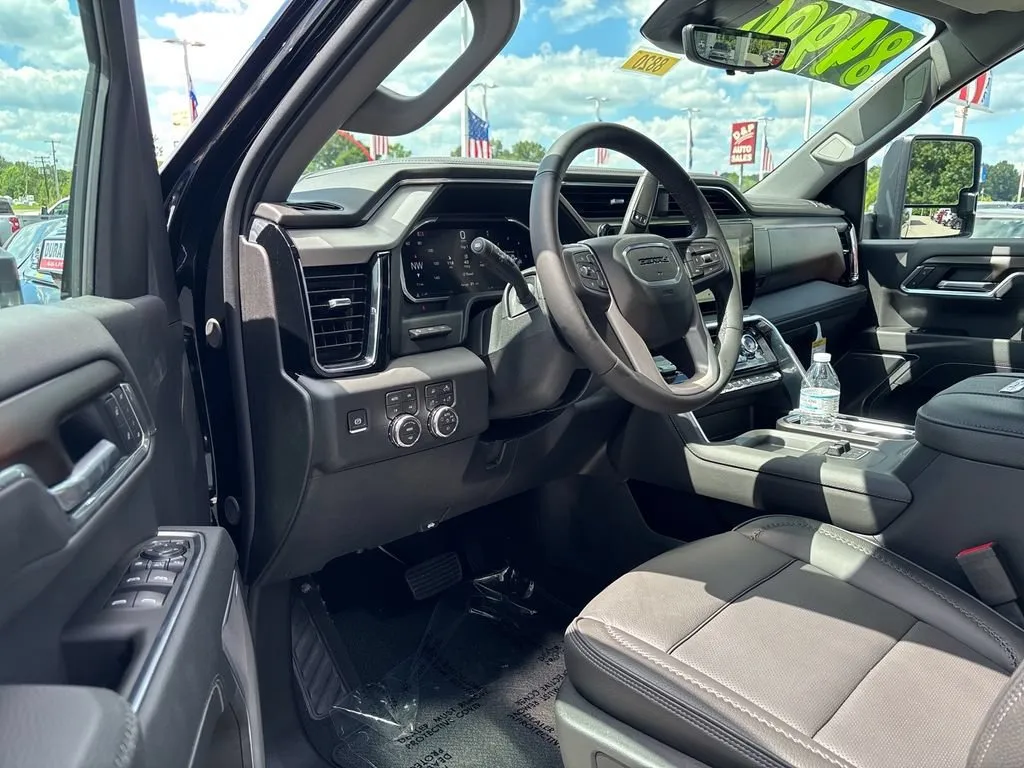 2026 GMC Sierra 2500HD Denali - Photo 6