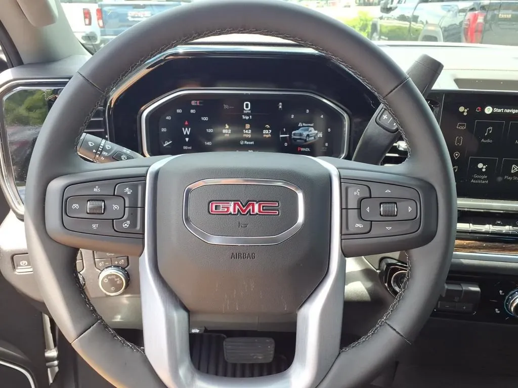 2026 GMC Sierra 1500 SLE - Photo 8