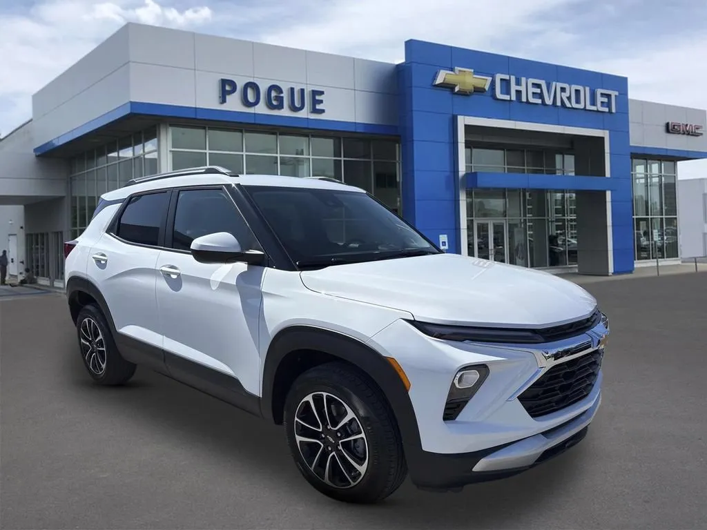 White 2026 Chevrolet Trailblazer LT for sale in Powderly, KY