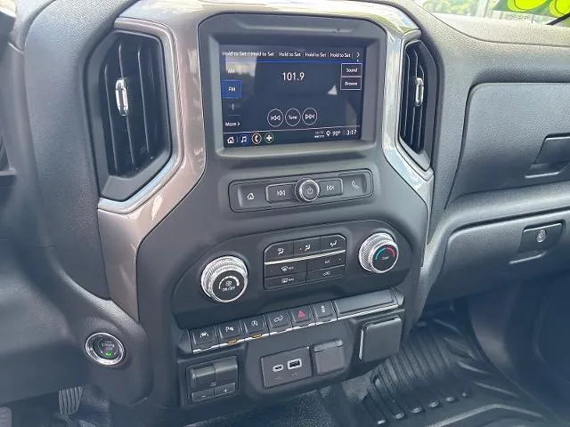2026 GMC Sierra 1500 Pro - Photo 9