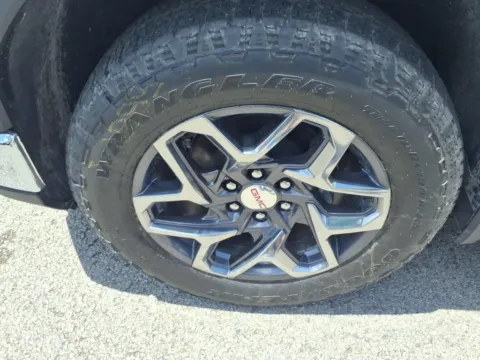More photos of 2026 GMC Sierra 1500 SLT at Pogue Chevrolet, INC., KY
