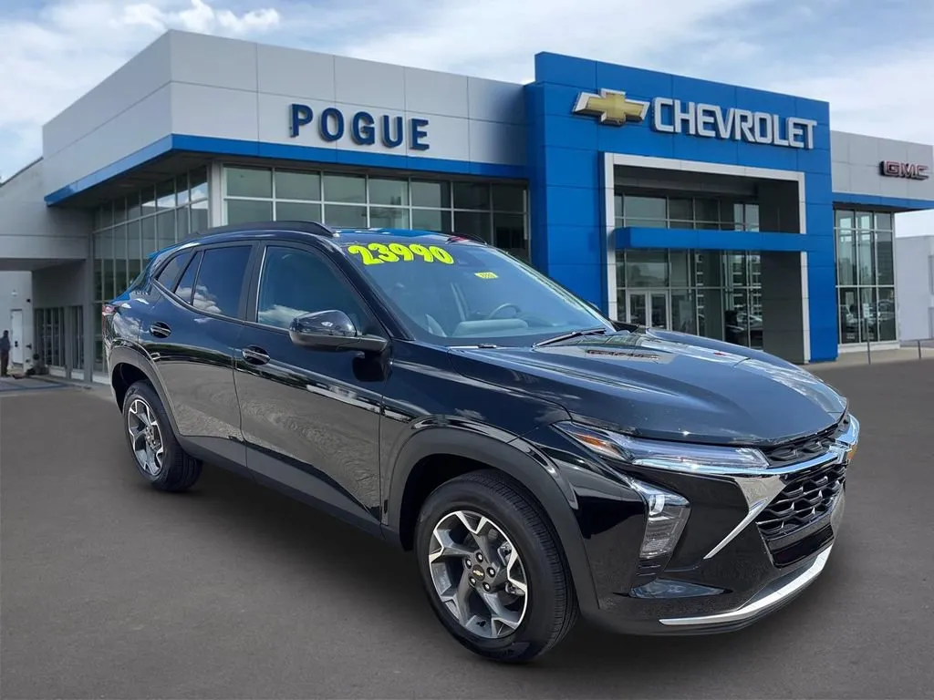 Black 2026 Chevrolet Trax LT for sale in Powderly, KY