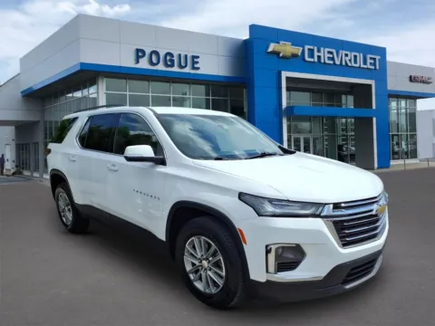 White 2023 Chevrolet Traverse LT for sale in Powderly, KY