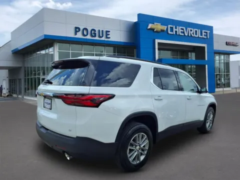 Photos of 2023 Chevrolet Traverse LT for sale in Powderly, KY at Pogue Chevrolet, INC.