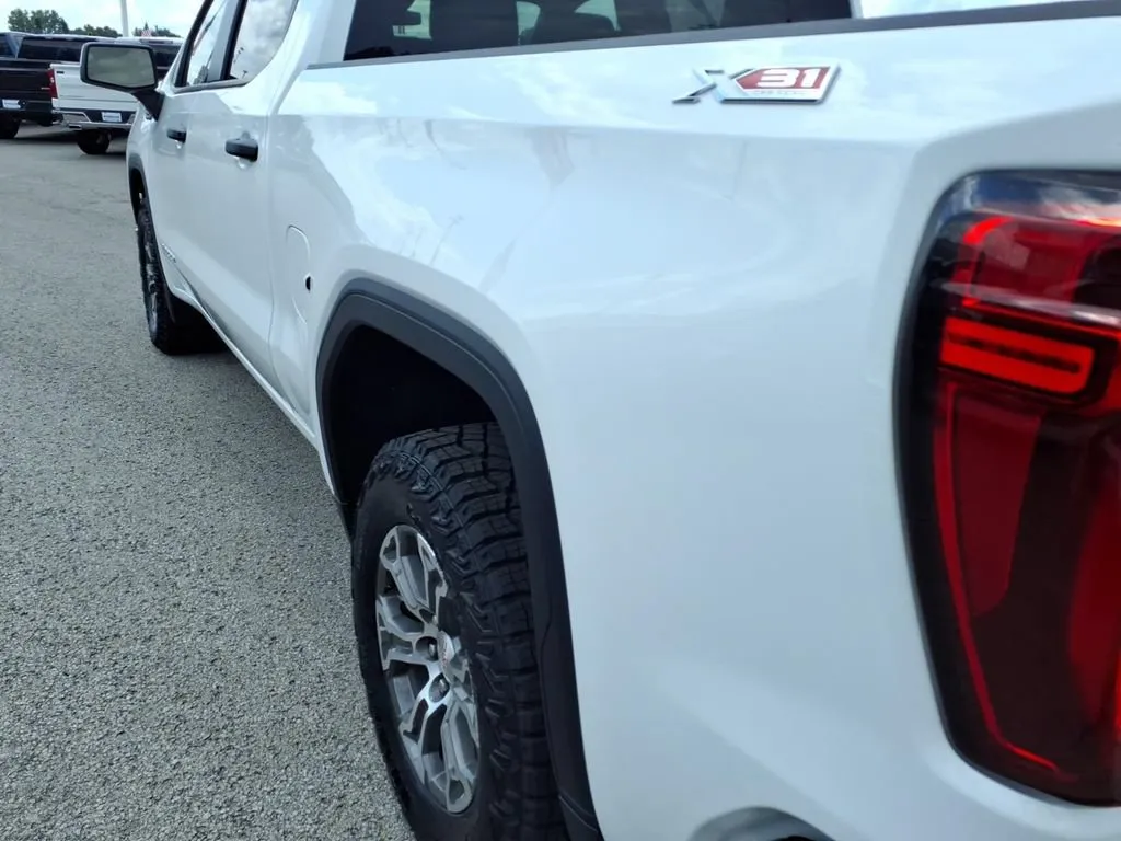 2026 GMC Sierra 1500 Pro - Photo 16
