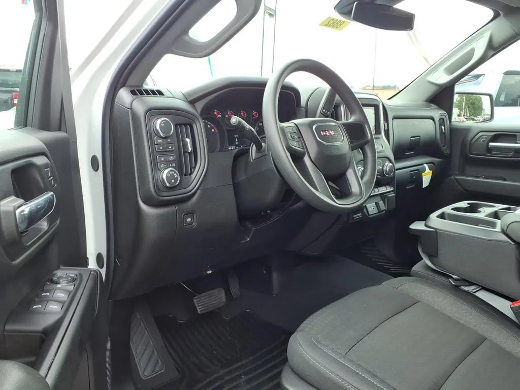 2026 GMC Sierra 1500 Pro - Photo 6