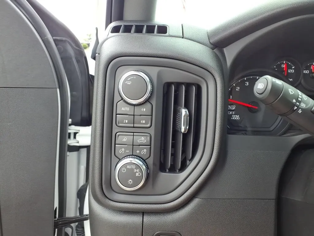 2026 GMC Sierra 1500 Pro - Photo 11