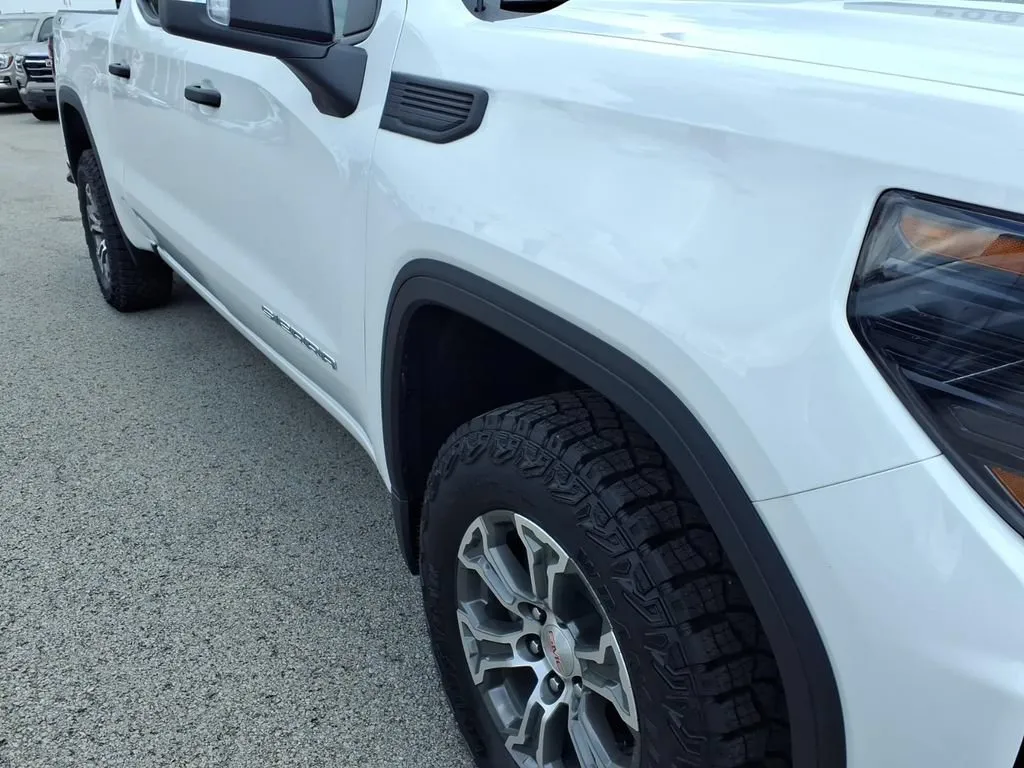 2026 GMC Sierra 1500 Pro - Photo 17