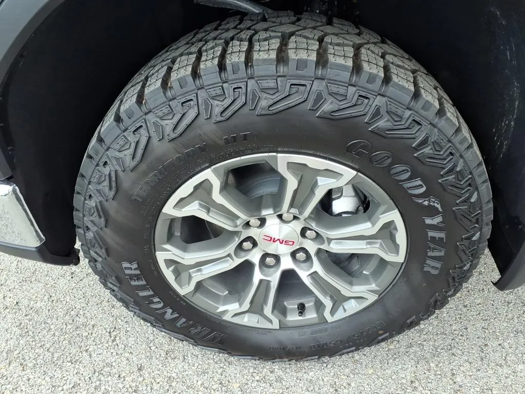 2026 GMC Sierra 1500 Pro - Photo 5