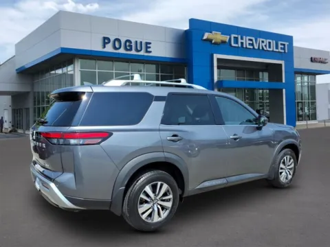 Photos of 2023 Nissan Pathfinder SL for sale in Powderly, KY at Pogue Chevrolet, INC.