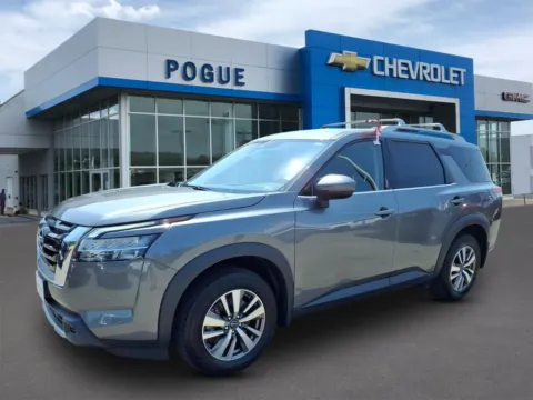 More photos of 2023 Nissan Pathfinder SL at Pogue Chevrolet, INC., KY