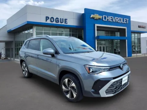Unknown 2025 Volkswagen Taos 1.5T SE for sale in Powderly, KY