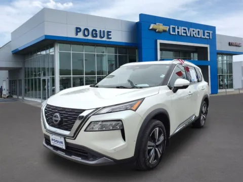 More photos of 2023 Nissan Rogue SL at Pogue Chevrolet, INC., KY
