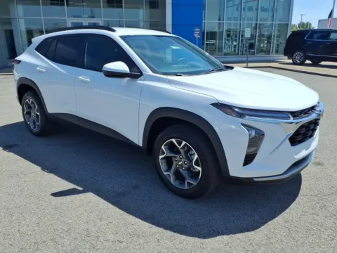 White 2026 Chevrolet Trax LT for sale in Powderly, KY