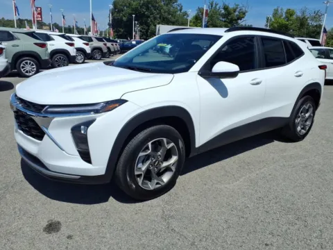 More photos of 2026 Chevrolet Trax LT at Pogue Chevrolet, INC., KY