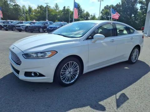More photos of 2015 Ford Fusion SE at Pogue Chevrolet, INC., KY