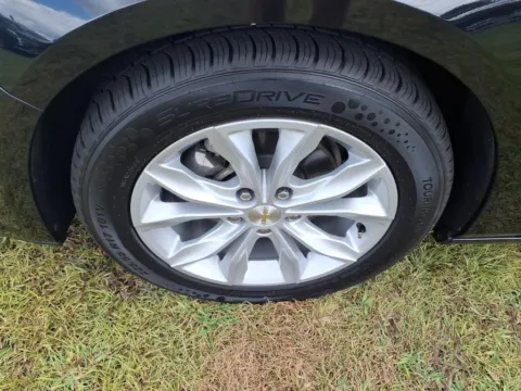 More photos of 2025 Chevrolet Malibu LT at Pogue Chevrolet, INC., KY