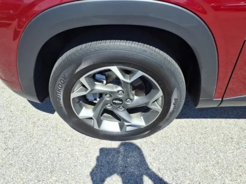 More photos of 2025 Chevrolet Trax LT at Pogue Chevrolet, INC., KY